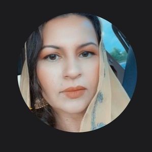 Meet your Posher, Amna